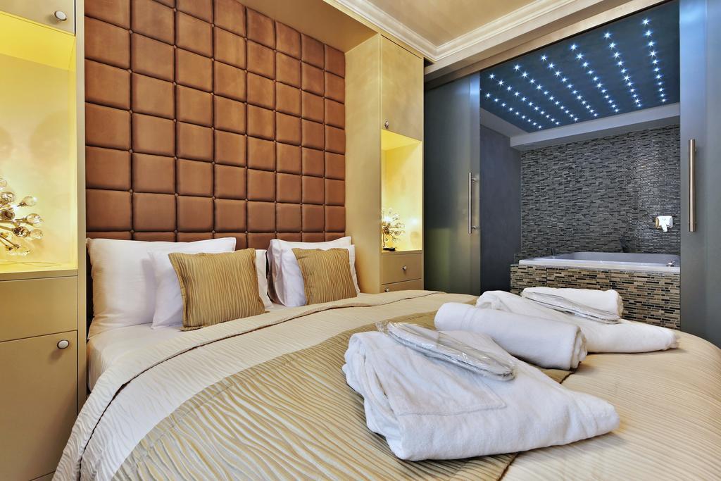 Wellness Hotel Republika 24 Apartments Plzeň Buitenkant foto