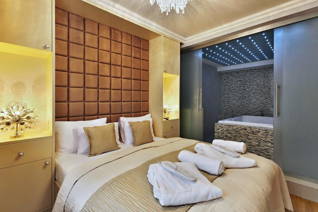 Wellness Hotel Republika 24 Apartments Plzeň Buitenkant foto