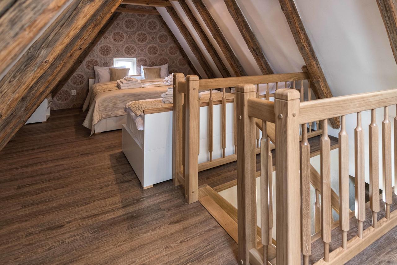 Wellness Hotel Republika 24 Apartments Plzeň Buitenkant foto